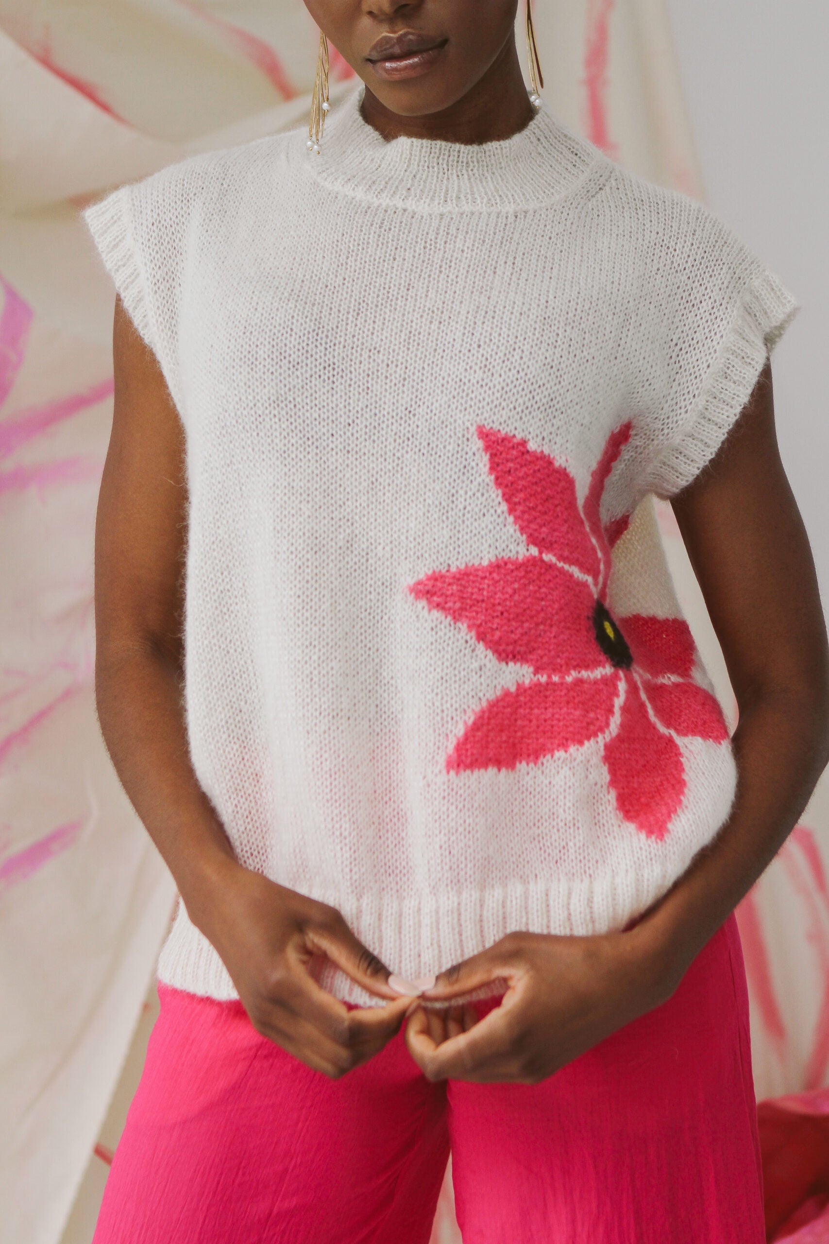 CAMILLE BLOOM KNIT VEST